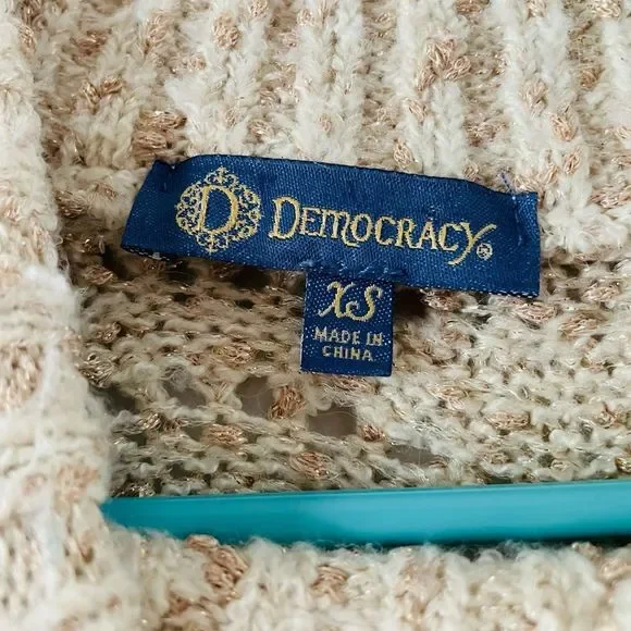 Democracy Sweater - Picture 5 of 7